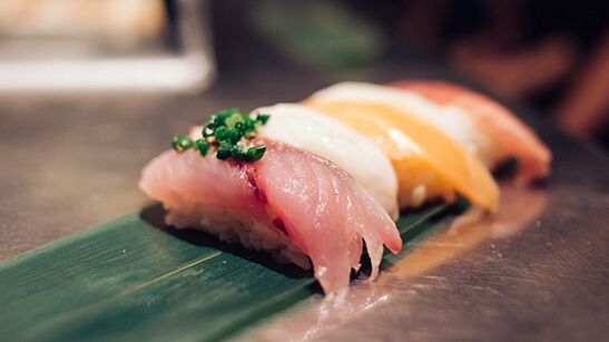 Tuoreet kalaruoat ovat proteiinien ja rasvahappojen varasto japanilaisessa ruokavaliossa